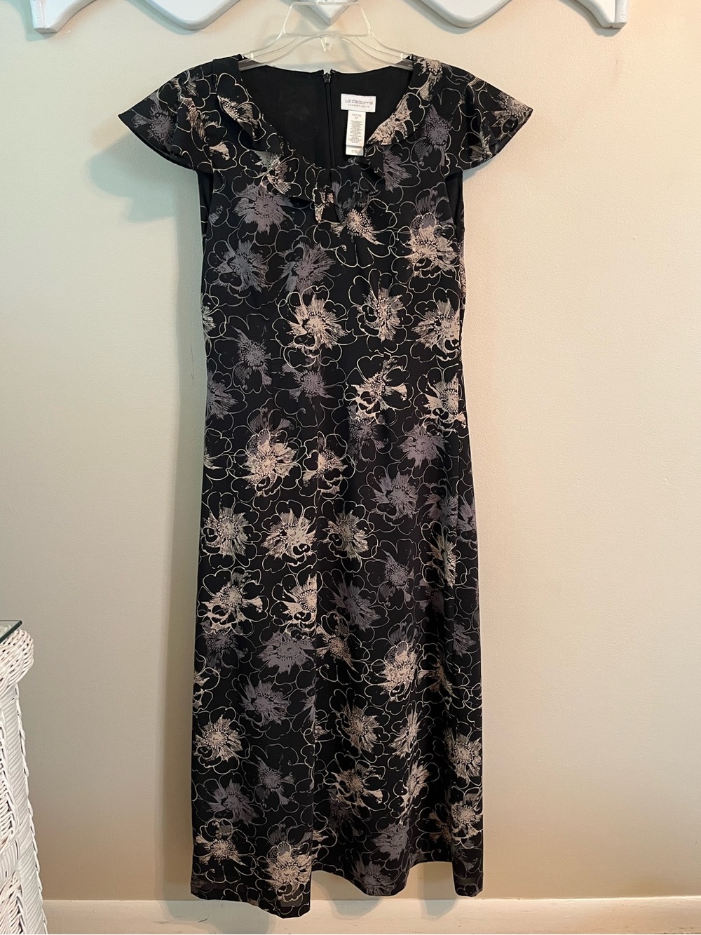Liz Claiborne Dress Size 4 Petite